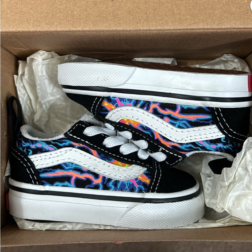 Vans baby low top electric flame slip on elastic laces